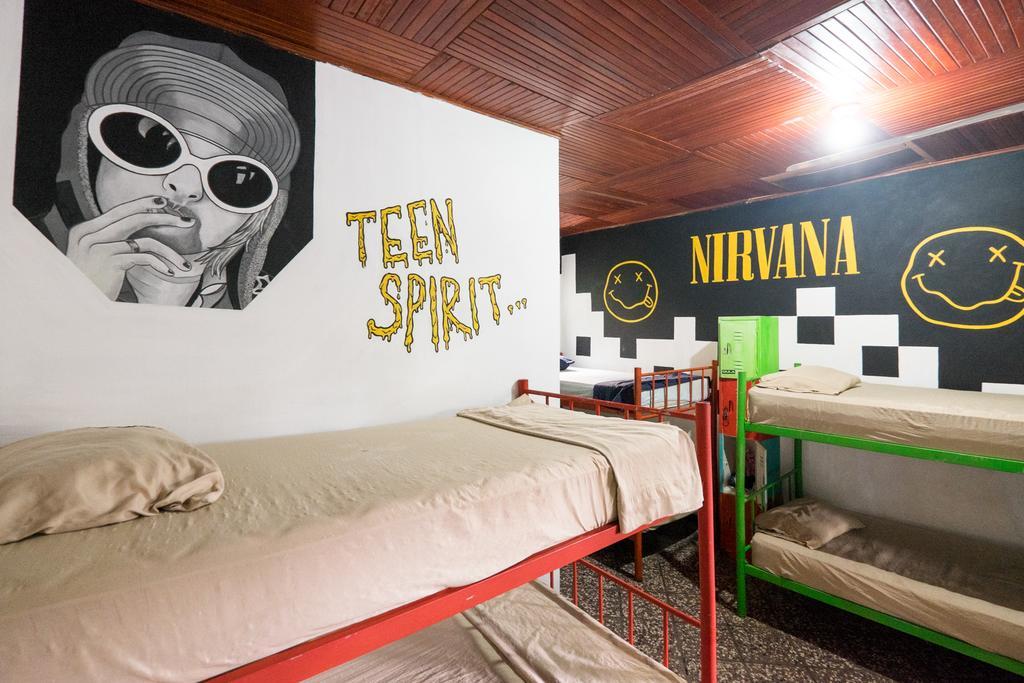 Pura Vida Hostel Tamarindo Zewnętrze zdjęcie