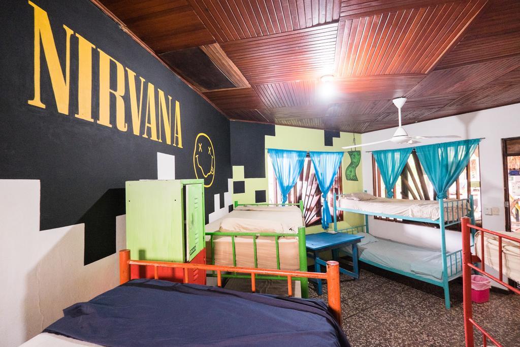Pura Vida Hostel Tamarindo Zewnętrze zdjęcie