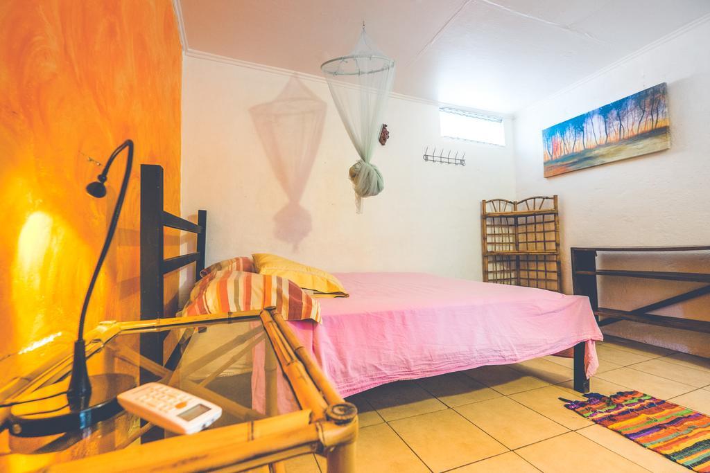 Pura Vida Hostel Tamarindo Zewnętrze zdjęcie