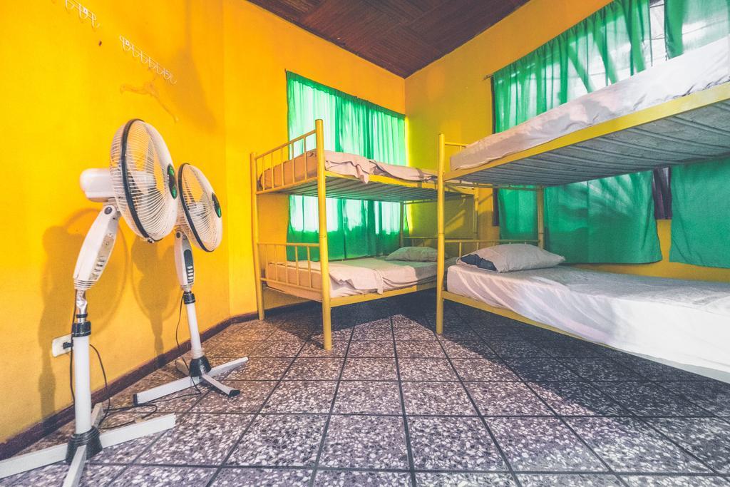 Pura Vida Hostel Tamarindo Zewnętrze zdjęcie