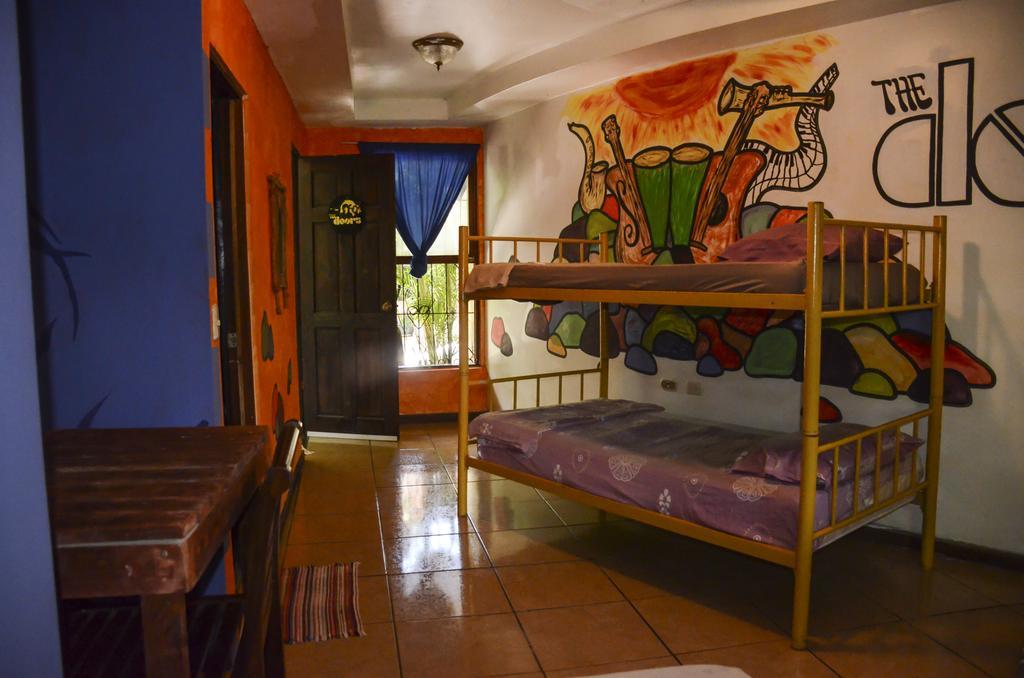 Pura Vida Hostel Tamarindo Zewnętrze zdjęcie