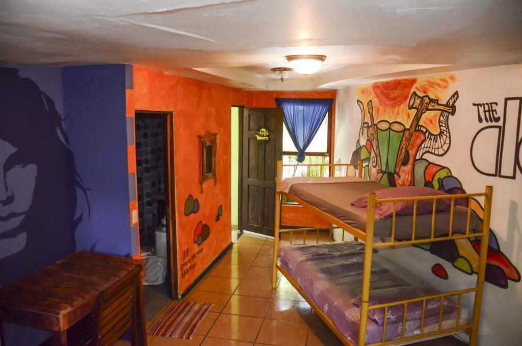 Pura Vida Hostel Tamarindo Zewnętrze zdjęcie